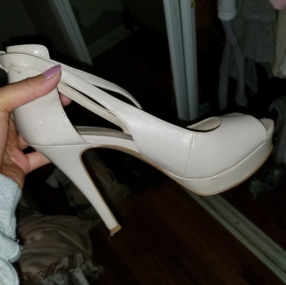 Heels - Picture 2 of 2